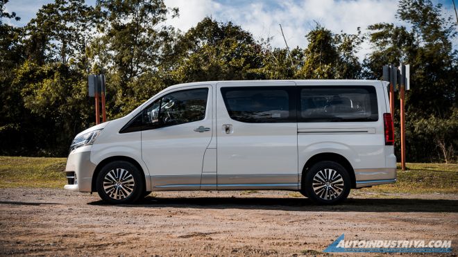 2019 Toyota Hiace Super Grandia Elite image