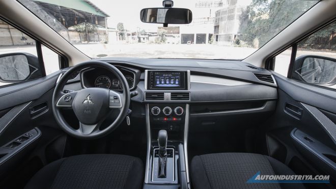 Mitsubishi Xpander GLX Plus AT image