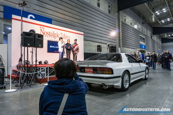 Classics stop time in Yokohama Nostalgic 2 Days image