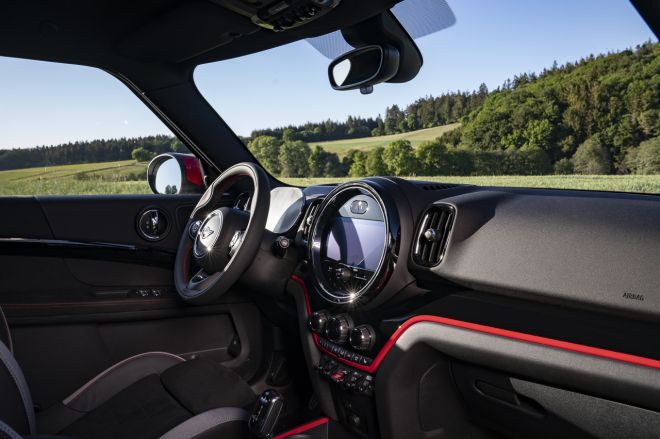 Mini Countryman JCW image