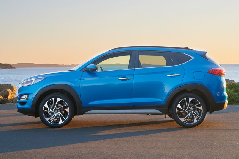 Compare and contrast: Hyundai Tucson generations back to back image