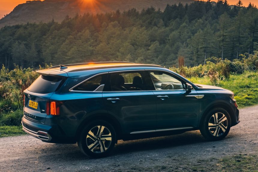 Kia puts the brakes on multi-collision crashes...literally image