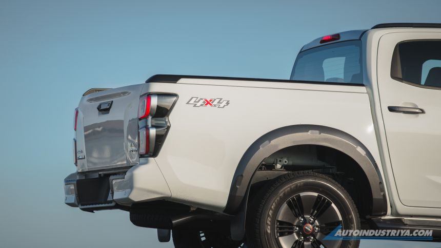 Isuzu D-Max first impression image