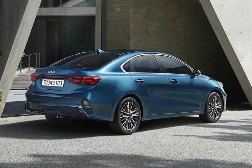 Will you choose the 2022 Kia Forte over a Civic or Corolla Altis? image