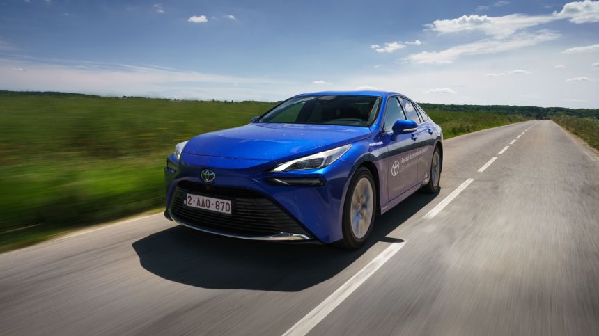 This Toyota Mirai drove over 1,000km on single tank of hydrogen image