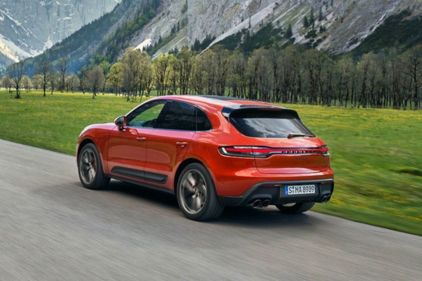 2022 Porsche Macan image