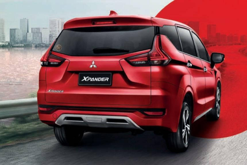 Mitsubishi Xpander Passion Red image