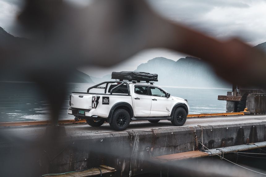 Isuzu D-Max Arctic AT33 image