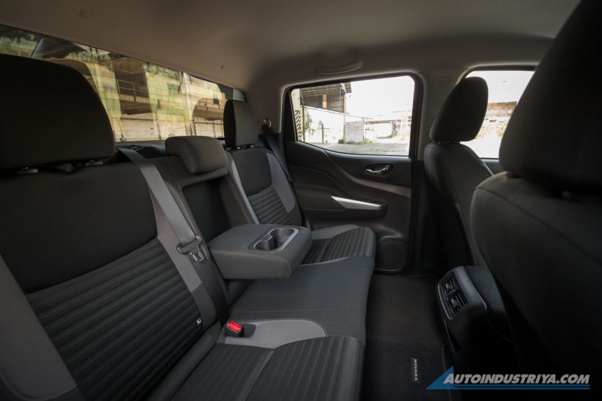 2022 Nissan Navara 4x2 VE image