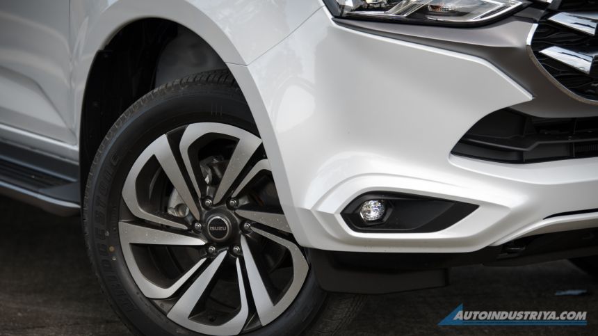 HOLD- Mu-X Launch image