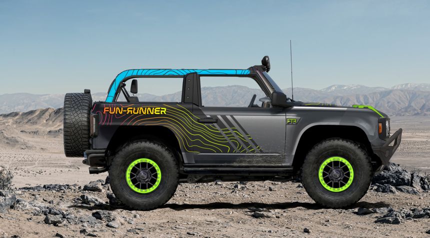Ford lets aftermarket go nuts with Bronco image