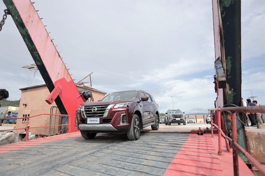 DOTr suspends land travel to Visayas, Mindanao image