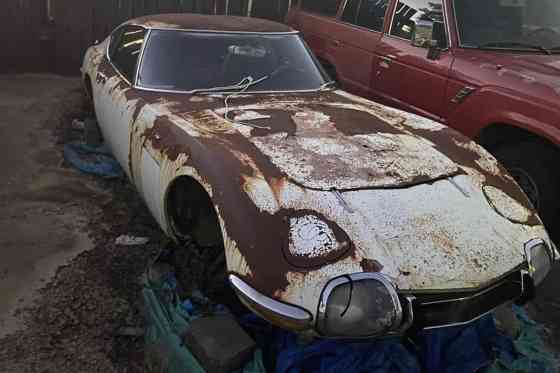 This rusting Toyota 2000GT needs a rescue This rusting Toyota 2000GT needs a rescue image
