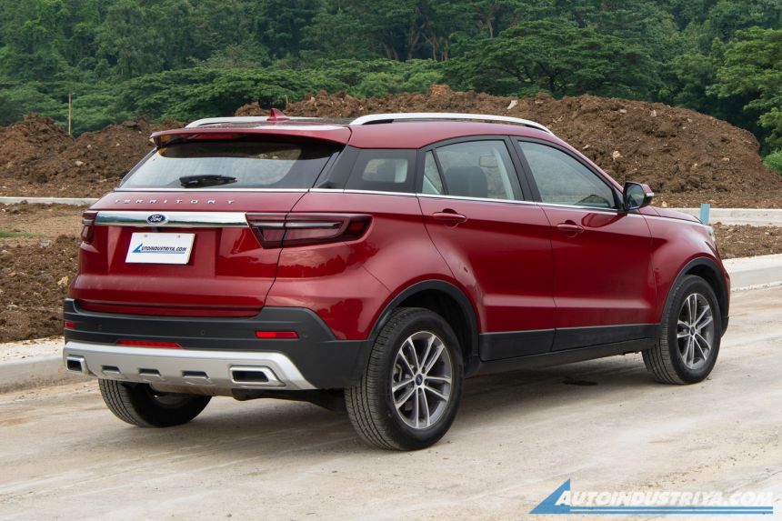 Ford PH sells 10,000th Territory Ford PH sells 10,000th Territory image