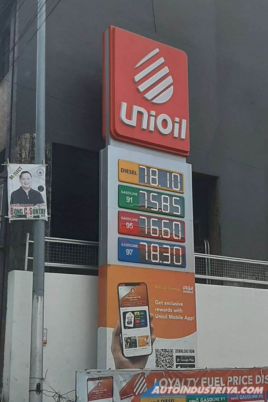 Look: Gas stations bump up prices today Look: Gas stations bump up prices today image
