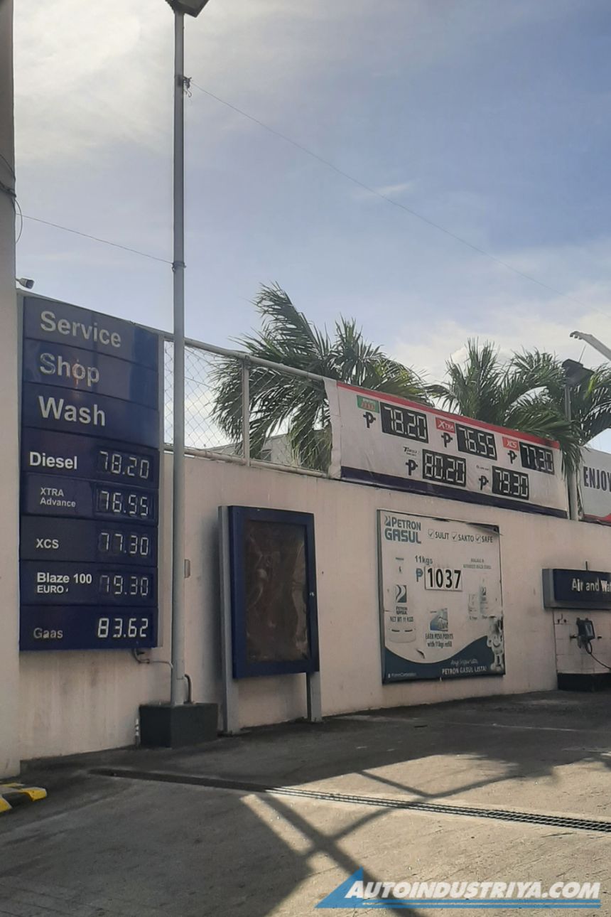 Look: Gas stations bump up prices today Look: Gas stations bump up prices today image