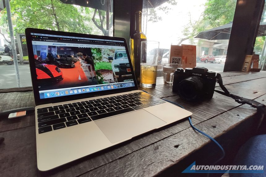 Sunday Drive: Cafe hopping and car-spotting in Makati Sunday Drive: Cafe hopping and car-spotting in Makati image