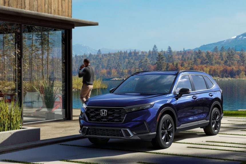 2023 Honda CR-V makes US debut with bigger, bolder styling 2023 Honda CR-V makes US debut with bigger, bolder styling image
