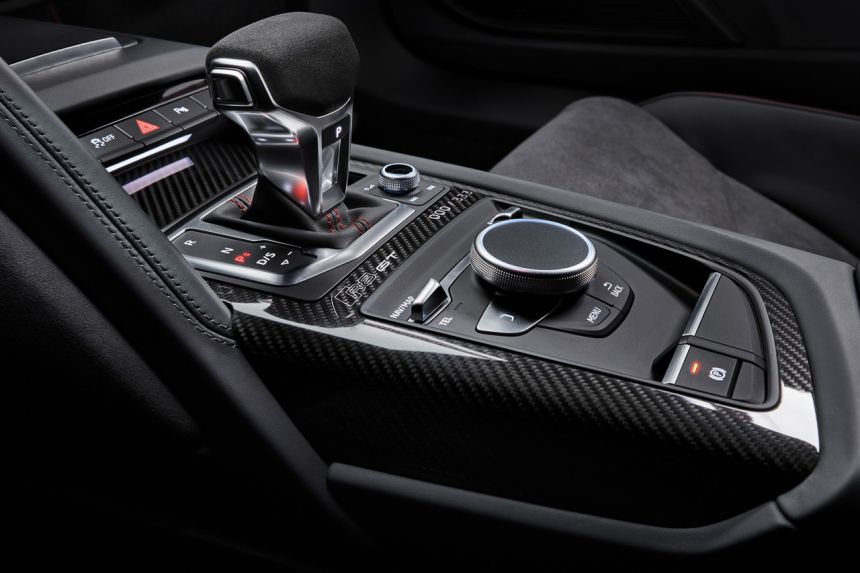 Audi bids farewell to R8 V10 with limited-run GT RWD Audi bids farewell to R8 V10 with limited-run GT RWD image