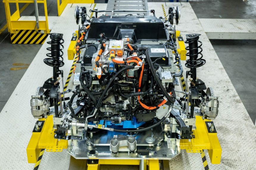 Jeep unveils all-new Avenger EV in Paris Motor Show Jeep unveils all-new Avenger EV in Paris Motor Show image