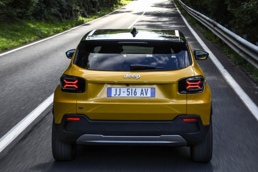 Jeep unveils all-new Avenger EV in Paris Motor Show Jeep unveils all-new Avenger EV in Paris Motor Show image