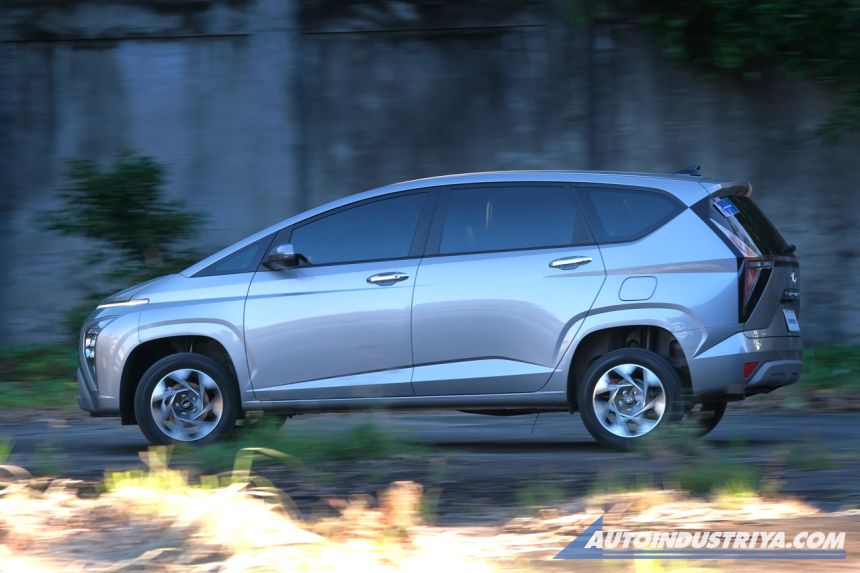 2023 Hyundai Stargazer GLS Premium IVT 2023 Hyundai Stargazer GLS Premium IVT image