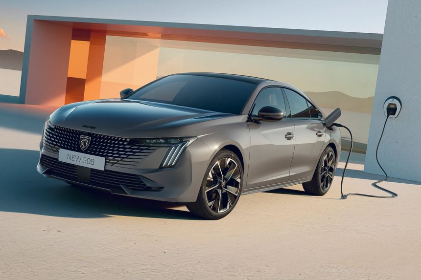 2023 Peugeot 508 is proof midsize cars can still look cool (NO TEXT) 2023 Peugeot 508 is proof midsize cars can still look cool (NO TEXT) image