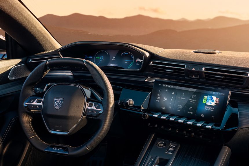 2023 Peugeot 508 is proof midsize cars can still look cool (NO TEXT) 2023 Peugeot 508 is proof midsize cars can still look cool (NO TEXT) image