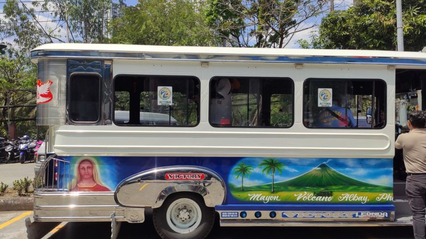 LTFRB says modern jeepneys can keep traditional look LTFRB says modern jeepneys can keep traditional look image