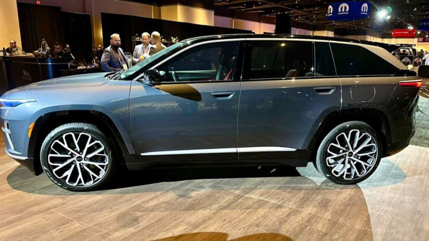 LOOK: All-electric Jeep Recon, Wagoneer S to get 500+ km range LOOK: All-electric Jeep Recon, Wagoneer S to get 500+ km range image