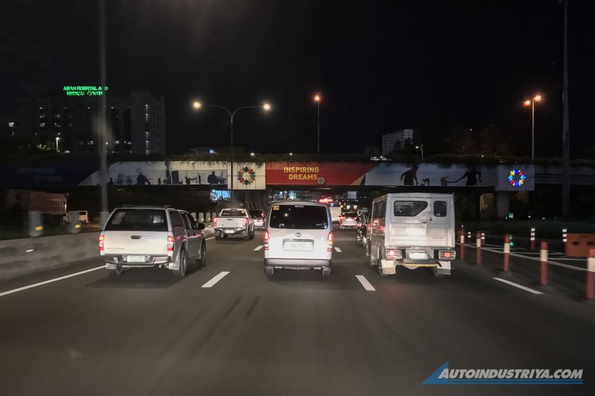 Expressway Driving: Is going (too) slow as dangerous as speeding? Expressway Driving: Is going (too) slow as dangerous as speeding? image