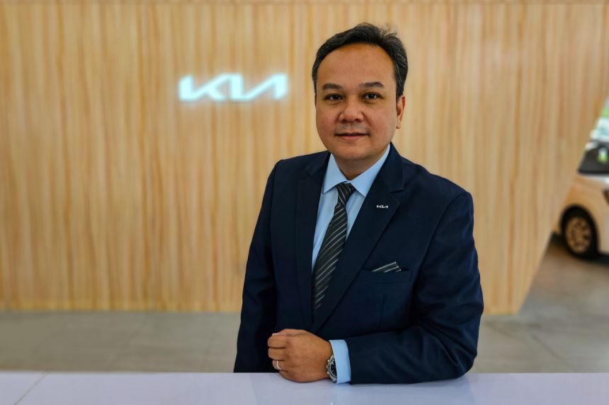 Brian Buendia is new Kia PH chief ops officer Brian Buendia is new Kia PH chief ops officer image