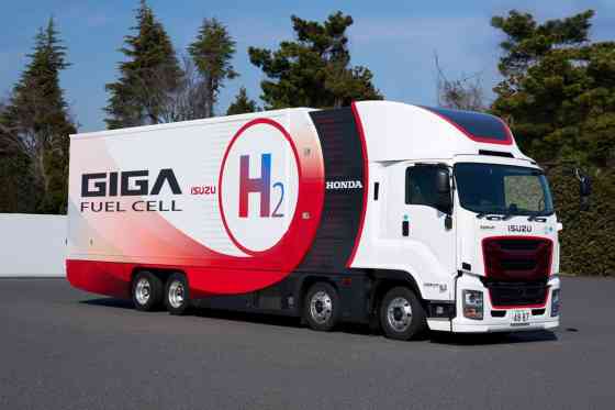 Hydrogen-powered Isuzu Giga Fuel Cell to debut at JMS 2023 Hydrogen-powered Isuzu Giga Fuel Cell to debut at JMS 2023 image
