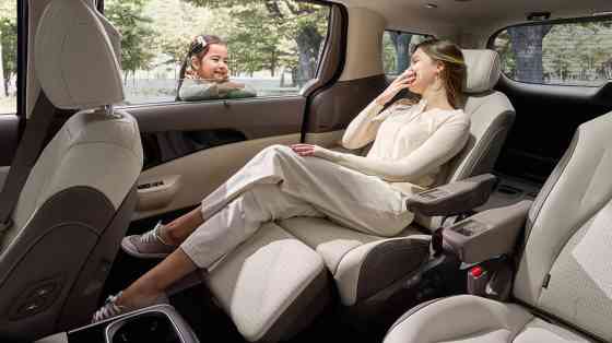 2024 Kia Carnival facelift revealed with new daring look 2024 Kia Carnival facelift revealed with new daring look image