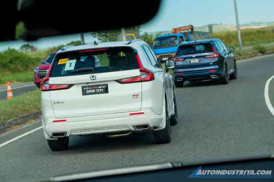 First Drive: 2024 Honda CR-V e:HEV, VTEC Turbo (NO TEXT) First Drive: 2024 Honda CR-V e:HEV, VTEC Turbo (NO TEXT) image