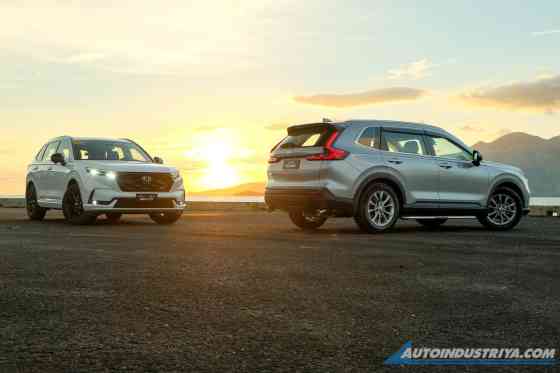 First Drive: 2024 Honda CR-V e:HEV, VTEC Turbo (NO TEXT) First Drive: 2024 Honda CR-V e:HEV, VTEC Turbo (NO TEXT) image