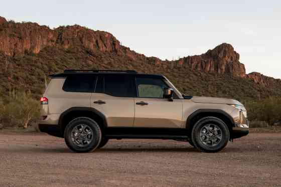First Impressions: 2024 Lexus GX 550 First Impressions: 2024 Lexus GX 550 image