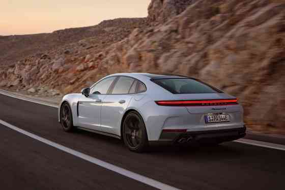 2024 Porsche Panamera gets more turbo PHEV variants 2024 Porsche Panamera gets more turbo PHEV variants image
