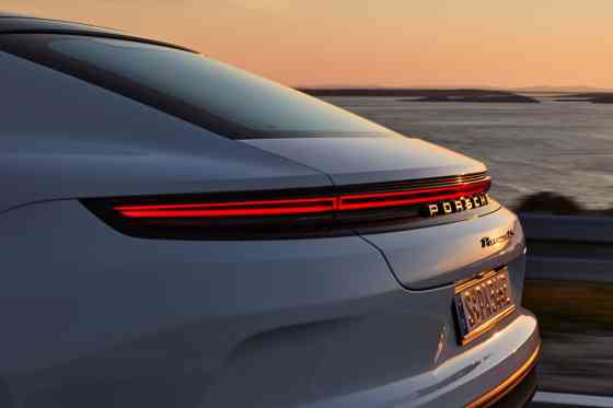 2024 Porsche Panamera gets more turbo PHEV variants 2024 Porsche Panamera gets more turbo PHEV variants image
