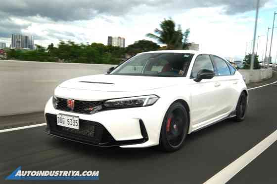 2024 Honda Civic Type R with Sensing 2024 Honda Civic Type R with Sensing image