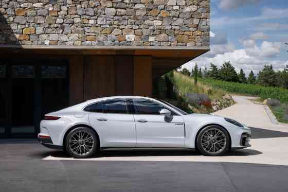 All-new 782 HP Porsche Panamera Turbo S E-Hybrid unleashed All-new 782 HP Porsche Panamera Turbo S E-Hybrid unleashed image