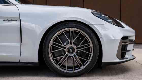 All-new 782 HP Porsche Panamera Turbo S E-Hybrid unleashed All-new 782 HP Porsche Panamera Turbo S E-Hybrid unleashed image