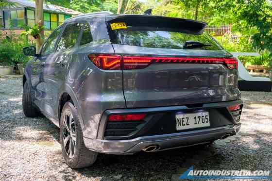 First Drive: 2024 JAC JS6, JS8 are fully loaded and ready to roll First Drive: 2024 JAC JS6, JS8 are fully loaded and ready to roll image