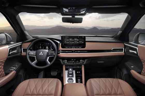 2025 Mitsubishi Outlander PHEV gets hardware, tech upgrades 2025 Mitsubishi Outlander PHEV gets hardware, tech upgrades image