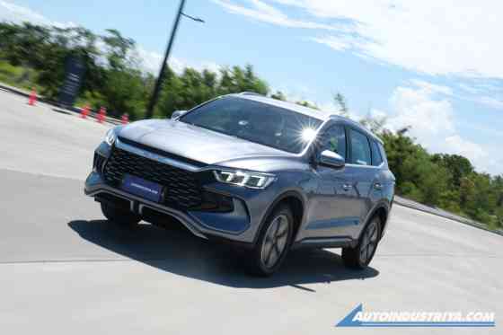 2025 BYD Sealion 5 2025 BYD Sealion 5 image