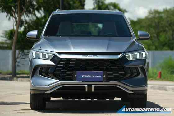 2025 BYD Sealion 5 2025 BYD Sealion 5 image