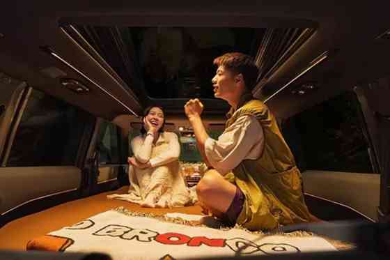 Ford rolls out an electric Bronco with tilting roof for camping Ford rolls out an electric Bronco with tilting roof for camping image