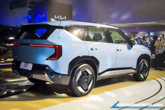 Kia gives first look at PH-spec 2026 EV5 Kia gives first look at PH-spec 2026 EV5 image