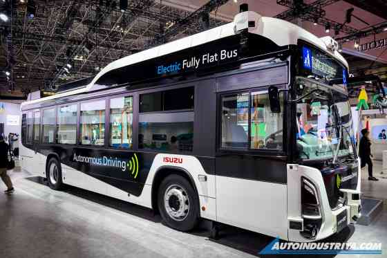 Isuzu Erga EV Autonomous Driving Bus can pick-up, drop off passengers automatically Isuzu Erga EV Autonomous Driving Bus can pick-up, drop off passengers automatically image