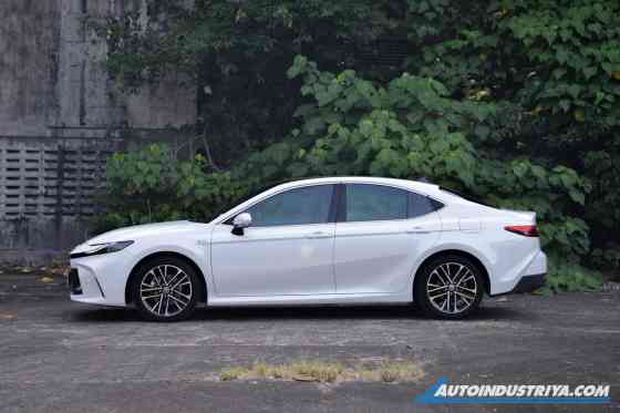 Toyota Camry Toyota Camry image